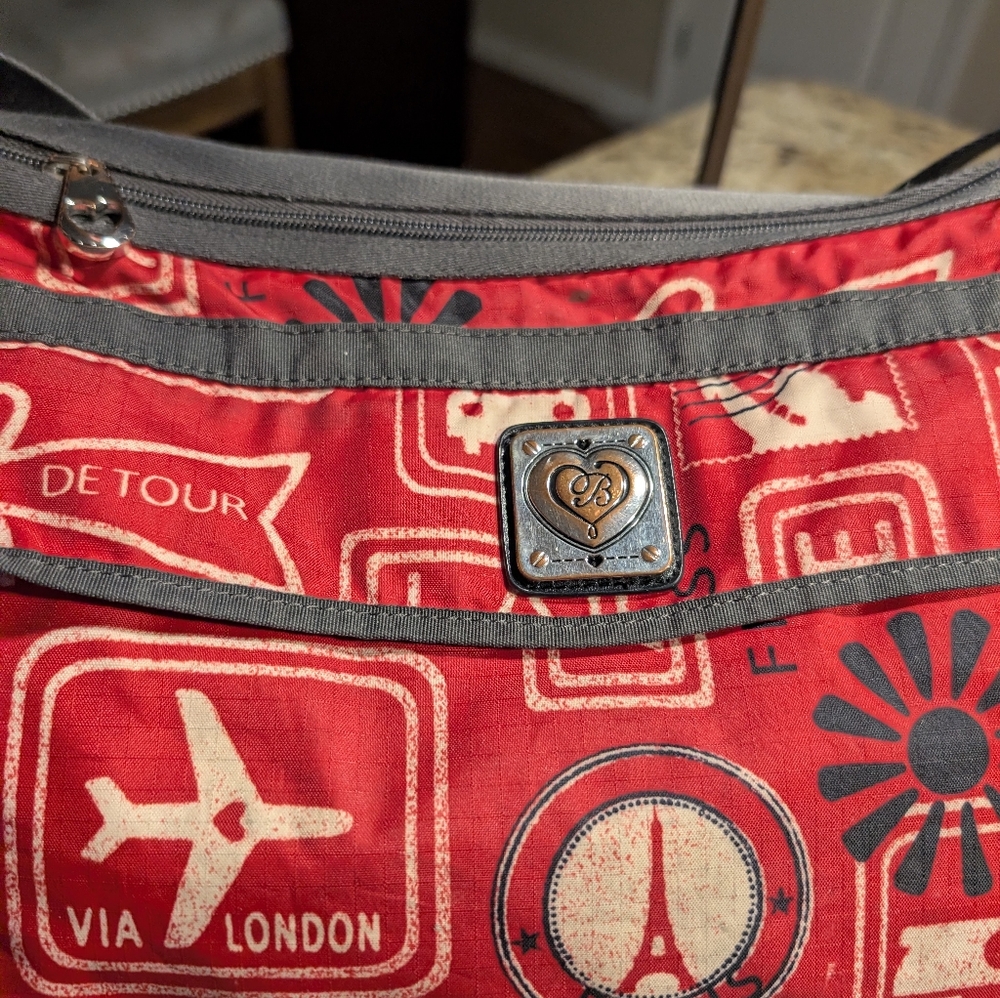Brighton Detour Via London Crossbody Shoulder Bag Travel Theme - Picture 3 of 8